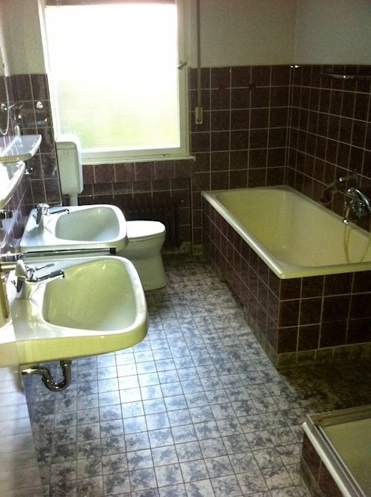 Vorher: Umzugsreinigung, Badezimmer in Basel · Wohnungsabgabe